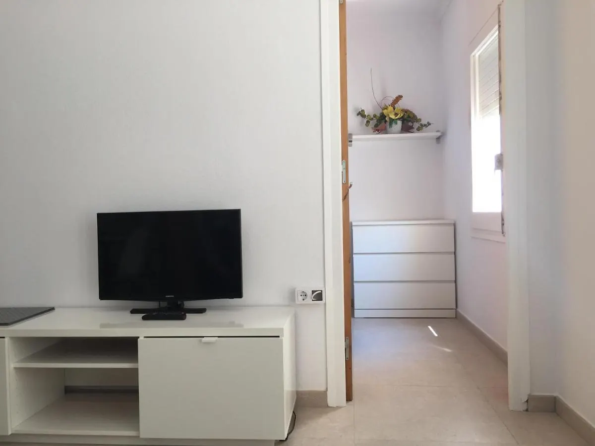 Apartamento Centrico Con 2 Habitaciones Y Wi-Fi レスタルティット スペイン