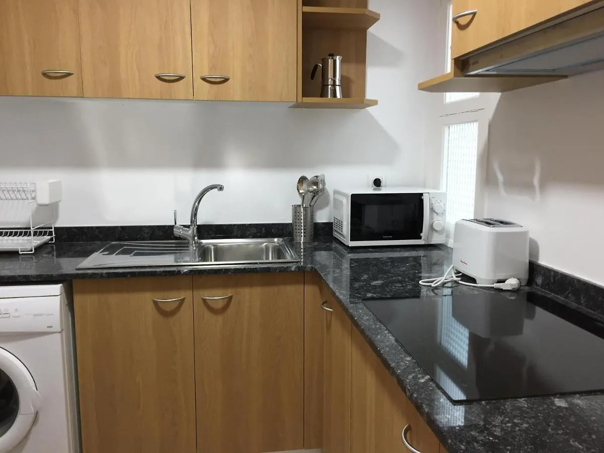 Apartamento Centrico Con 2 Habitaciones Y Wi-Fi レスタルティット アパート
